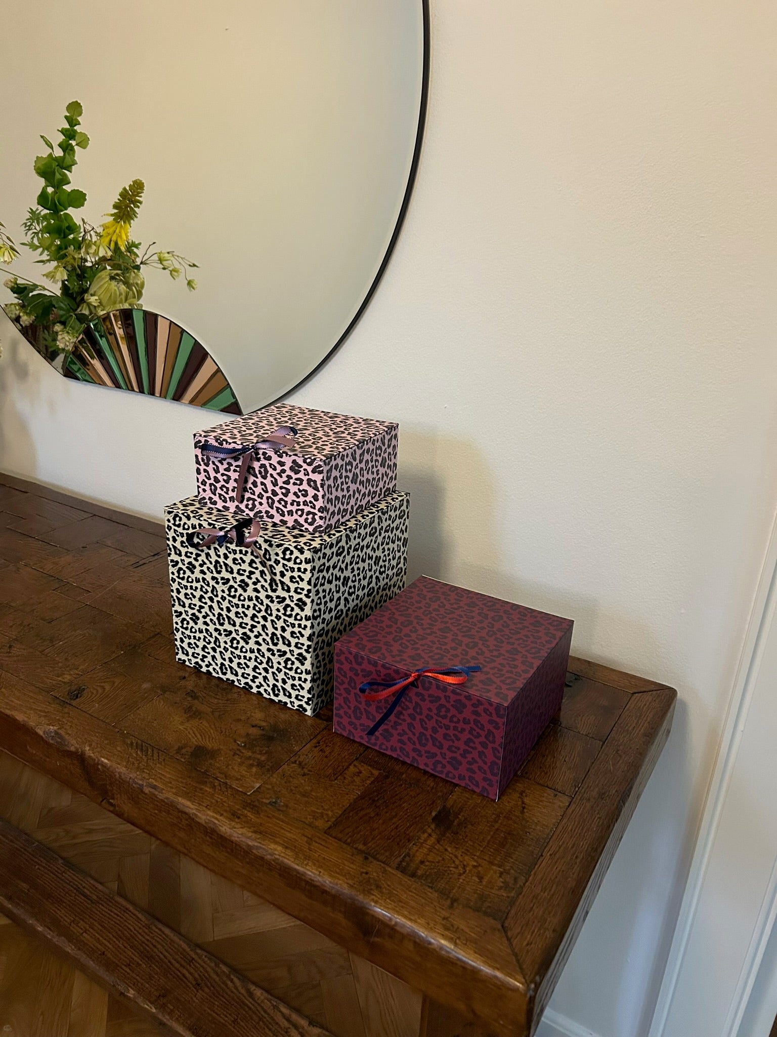 Big Box, Leo Black/Yellow