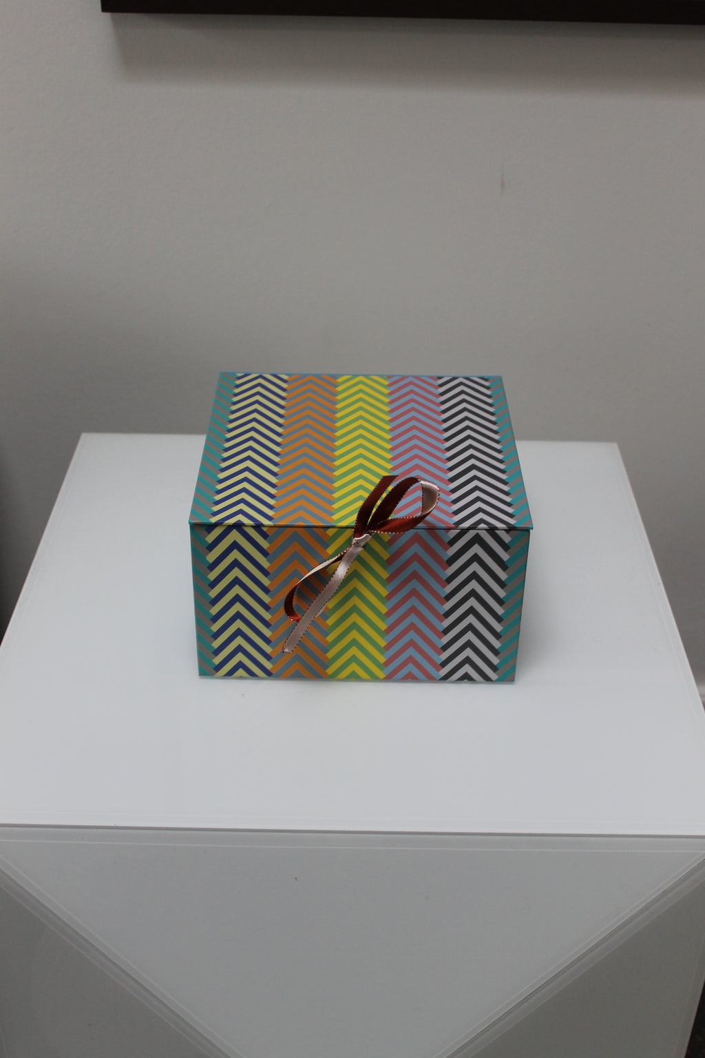 Medium Box, Stripes Multi
