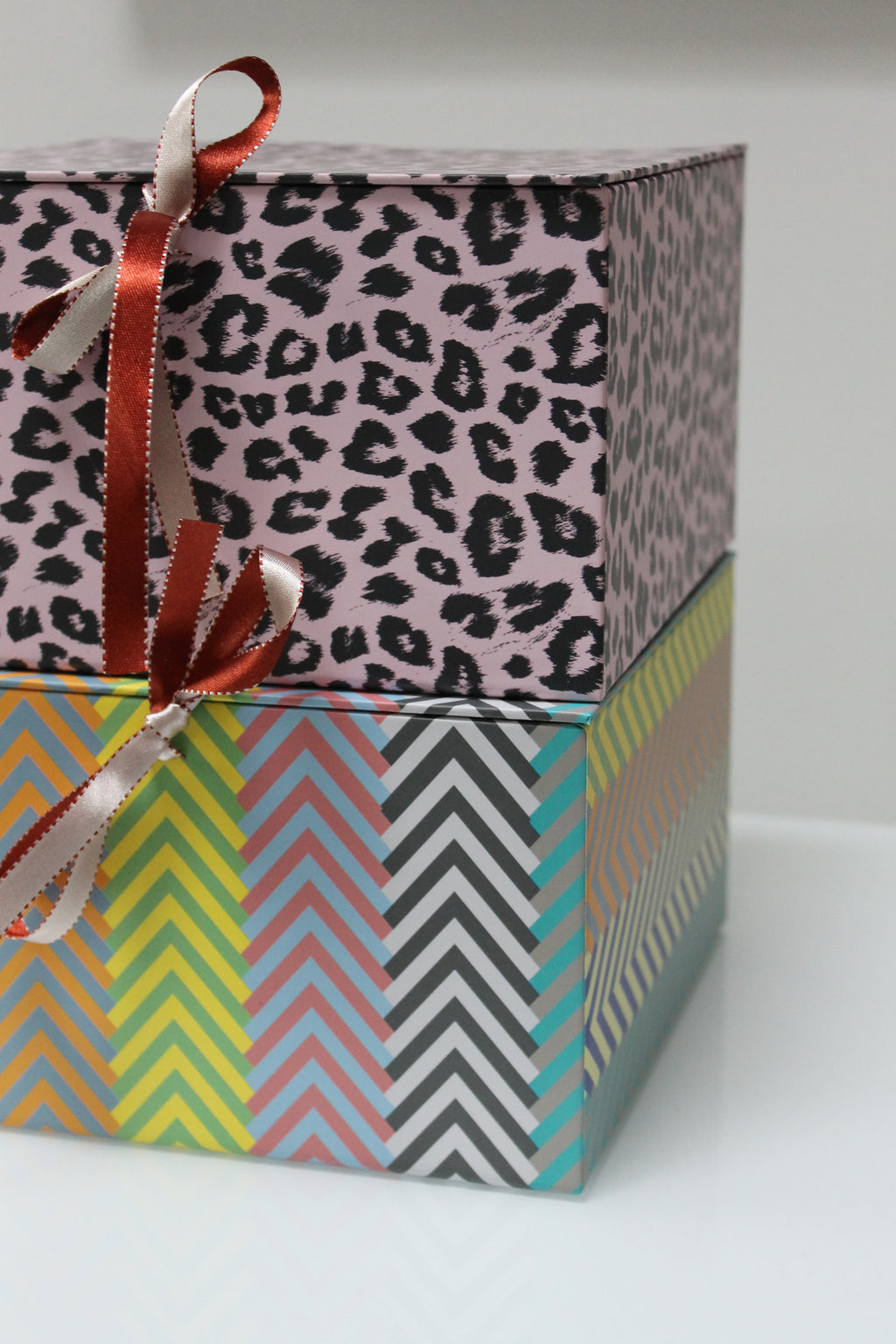 Medium Box, Stripes Multi