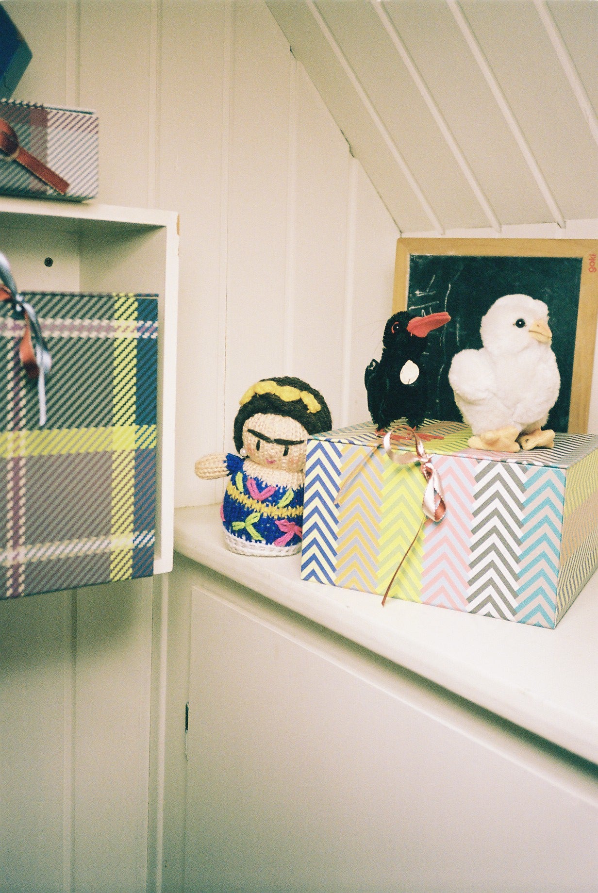 Medium Box, Stripes Multi