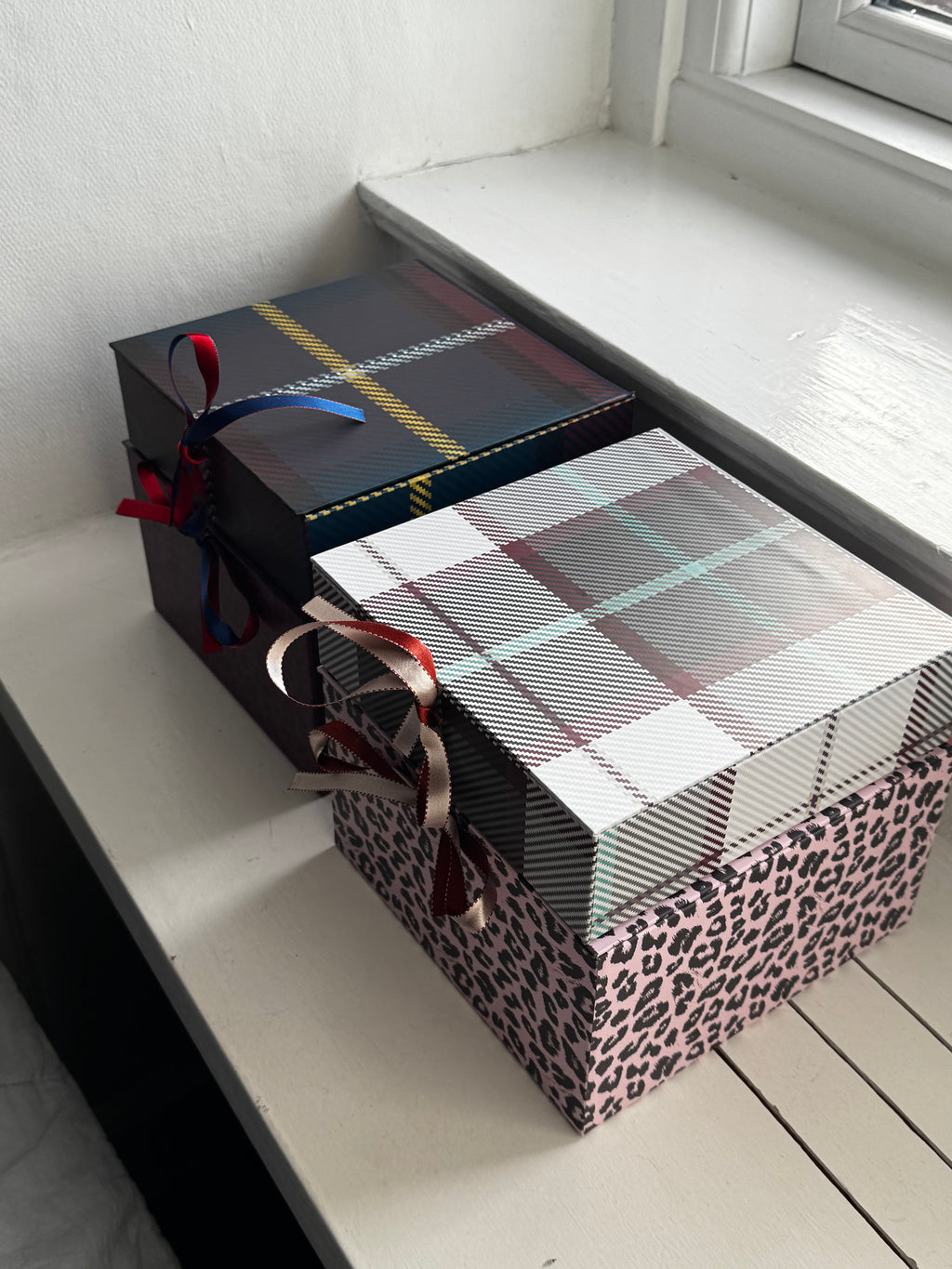 Flat Box, Tartan Red/Blue