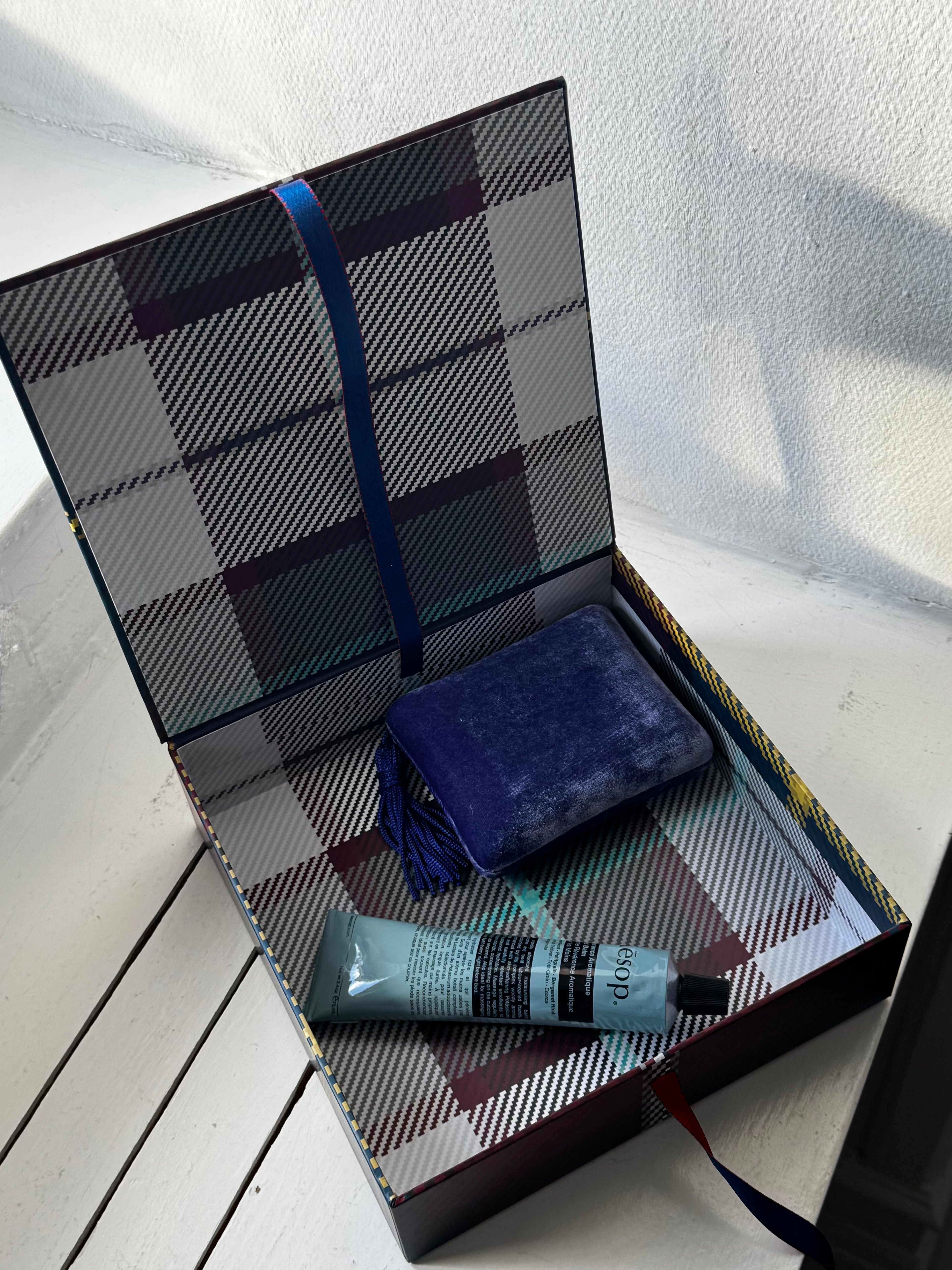 Flat Box, Tartan Red/Blue